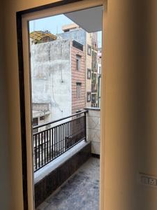 Balcony Image of 612 Sq.ft 2 BHK Builder Floor for sale in Laxmi Nagar New Delhi for Rs. 6500000