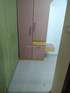 Kitchen Image of Girl in Goregaon West, Mumbai