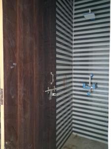 Common Bathroom Image of 600 Sq.ft 1 BHK Apartment / Flat for sale in Sector 74 Noida for Rs. 2500000