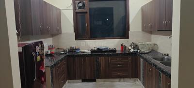 Kitchen Image of 1800 Sq.ft 3 BHK Builder Floor for rent in Sector 55 Noida for Rs. 32000
