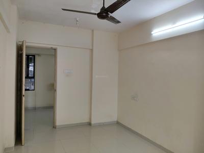 Bedroom Image of 950 Sq.ft 3 BHK Apartment / Flat for sale in Hiranandani Highland A B C D And E Wing, Powai Mumbai for Rs. 41000000