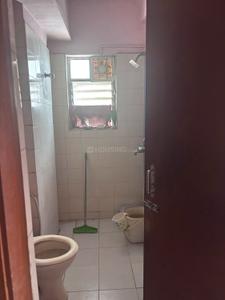 Bathroom Image of 967 Sq.ft 2 BHK Apartment / Flat for sale in Diamond City West, Sarsuna Kolkata for Rs. 5900000