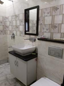 Bathroom Image of 1562 Sq.ft 3 BHK Builder Floor for rent in Sector 46 Gurgaon for Rs. 65000