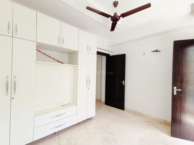 Bedroom Image of 1500 Sq.ft 2 BHK Builder Floor for rent in Karkardooma New Delhi for Rs. 40000