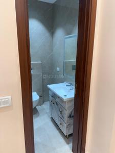Bathroom Image of 2295 Sq.ft 3 BHK Builder Floor for sale in Panchsheel Enclave New Delhi for Rs. 51000000