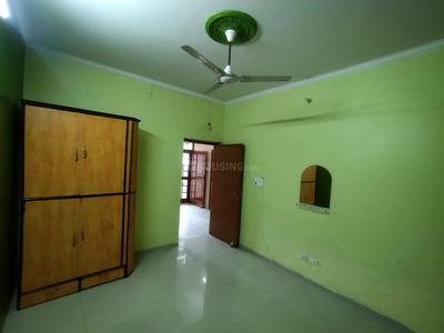 Bedroom Image of 1200 Sq.ft 2 BHK Builder Floor for rent in Aliganj Lucknow for Rs. 13900