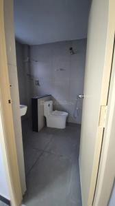 Bathroom Image of 2000 Sq.ft 3 BHK Apartment / Flat for rent in Kilpauk Chennai for Rs. 80000