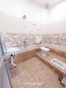 Bathroom Image of 800 Sq.ft 2 BHK Builder Floor for rent in Sipara Patna for Rs. 8500