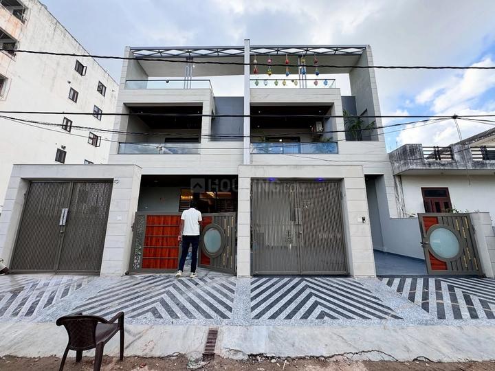 Gandhi Path West Main Image 1