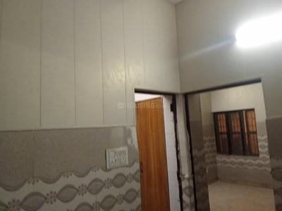 Bathroom Image of 900 Sq.ft 2 BHK Builder Floor for rent in Vasundhara Ghaziabad for Rs. 14000