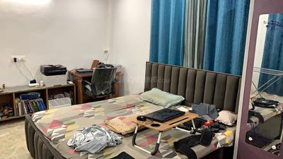 Bedroom Image of 300 Sq.ft 1 RK Apartment / Flat for rent in Vasant Kunj New Delhi for Rs. 35000