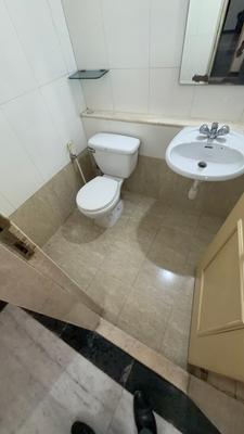 Bathroom Image of 800 Sq.ft 1 BHK Apartment / Flat for rent in Hiranandani Flora, Hiranandani Estate Thane for Rs. 35000