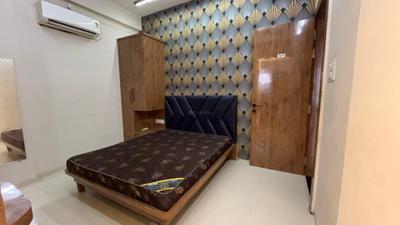 1 RK Independent Builder Floor