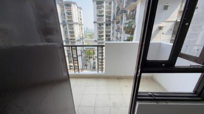 Balcony Image of 1300 Sq.ft 3 BHK Apartment / Flat for sale in Mahagun Puram Phase 1, Mahagunpuram Ghaziabad for Rs. 8300000