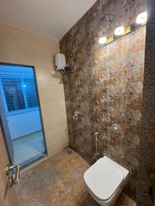 Bathroom Image of 1850 Sq.ft 3 BHK Apartment / Flat for sale in Balaji Delta Tower 2, Ulwe Navi Mumbai for Rs. 28500000