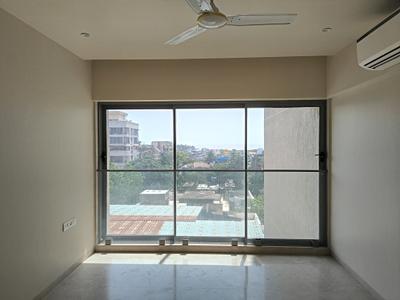 Bedroom Image of 1200 Sq.ft 3 BHK Apartment / Flat for rent in Santacruz West Mumbai for Rs. 250000