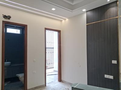 Bedroom Image of 1800 Sq.ft 3 BHK Builder Floor for sale in Paschim Vihar New Delhi for Rs. 32500000