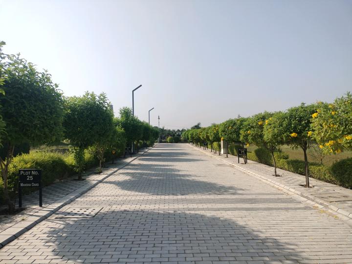 Mansha Oaks Main Image 1