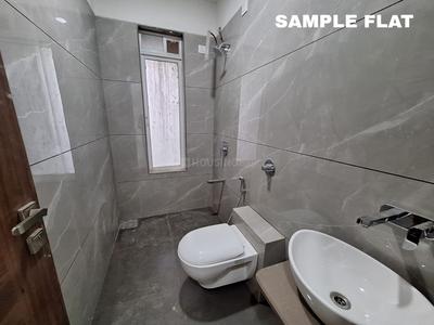 Bathroom Image of 1018 Sq.ft 3 BHK Apartment / Flat for sale in Mulund West Mumbai for Rs. 26800000
