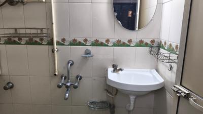 Image of 790 Sq.ft 2 BHK Apartment / Flat for rent in Borivali West, Mumbai for Rs. 48000