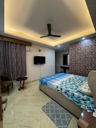 B-1115 Bedroom 1