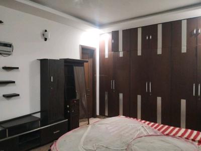 Bedroom Image of 2700 Sq.ft 4 BHK Builder Floor for rent in Paschim Vihar New Delhi for Rs. 61000