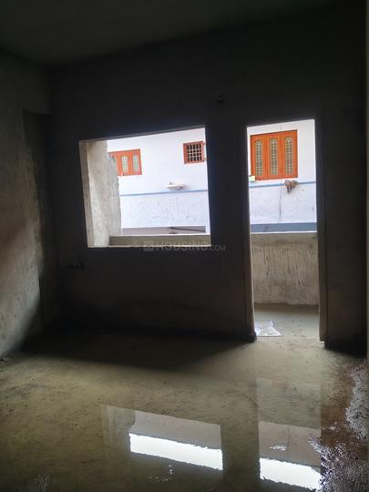 Honeyy Sreenivasam Main Image 1