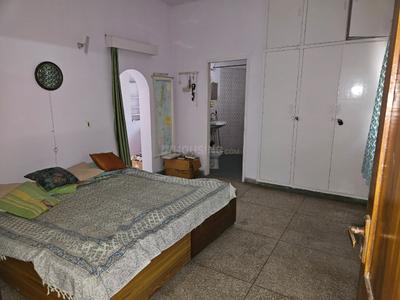 Bedroom Image of 1600 Sq.ft 3 BHK Apartment / Flat for sale in Arun Vihar, Sector 37 Noida for Rs. 24000000