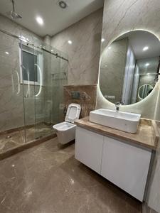 Bathroom Image of 1800 Sq.ft 3 BHK Builder Floor for sale in Safdarjung Development Area New Delhi for Rs. 77500000
