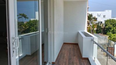 Balcony Image of 3500 Sq.ft 4 BHK Villa for rent in Panaiyur, Sholinganallur Chennai for Rs. 175000