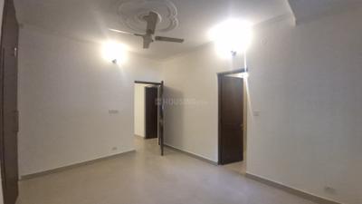 Bedroom Image of 2000 Sq.ft 3 BHK Apartment / Flat for rent in Vasant Kunj New Delhi for Rs. 110000