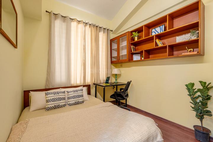 Sliceinn Autumn Bedroom 1