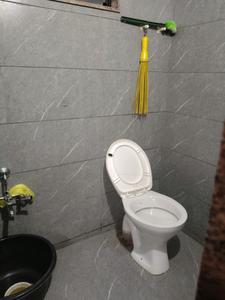 Common Bathroom Image of 2025 Sq.ft 4 BHK Apartment / Flat for sale in Vastrapur Ahmedabad for Rs. 16000000