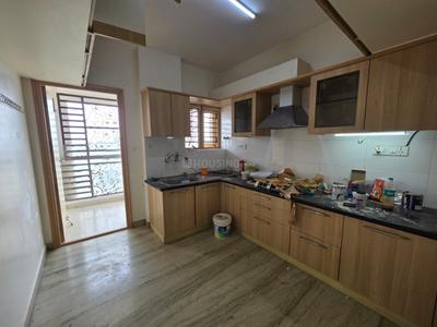 Kitchen Image of 2200 Sq.ft 3 BHK Apartment / Flat for rent in Hoysala Landmark, Sanjaynagar Bengaluru for Rs. 65000