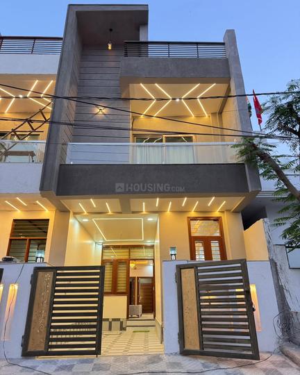 Golf Greens Main Image 1