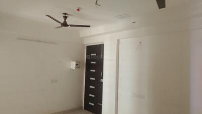 Living Room Image of 1185 Sq.ft 3 BHK Apartment / Flat for rent in Gaurs Siddhartham, Siddharth Vihar Ghaziabad for Rs. 20000