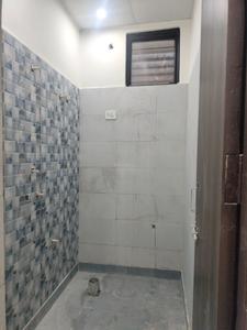 Common Bathroom Image of 800 Sq.ft 2 BHK Apartment / Flat for sale in CI Golf City, Kambakshpur Noida for Rs. 3087000