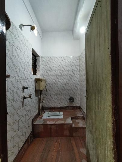 Anjani Apartment Bathroom 1