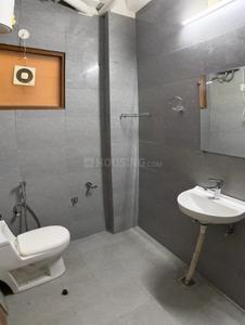 Bathroom Image of 900 Sq.ft 1 RK Apartment / Flat for rent in Sector 50 Gurgaon for Rs. 20000