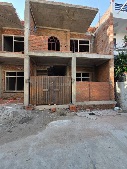 Near manas green Main Image 1