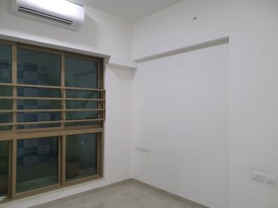 Bedroom Image of 750 Sq.ft 2 BHK Apartment / Flat for sale in Sheth VASANTOASIS BLOSSOM BLDG 20 WING A AND WING B, Andheri East Mumbai for Rs. 24500000