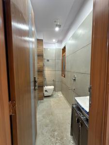 Image of 630 Sq.ft 2 BHK Builder Floor for rent in Dwarka Mor, New Delhi for Rs. 16000