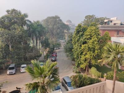 Balcony Image of 6500 Sq.ft 7 BHK Independent House for sale in Maharani Bagh New Delhi for Rs. 850000000