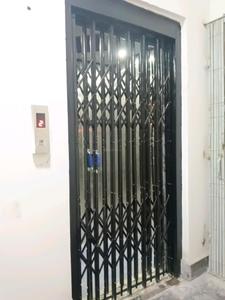 Lift Image of 900 Sq.ft 2 BHK Apartment / Flat for sale in Shalimar Howrah for Rs. 4950000