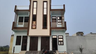 Vrindavan Garden Living Room 1