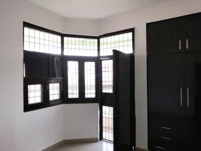 Bedroom Image of 1800 Sq.ft 3 BHK Apartment / Flat for sale in Shakuntala Apartments, Sector 10 Dwarka New Delhi for Rs. 25800000