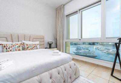 Bedroom Image of 2439 Sq.ft 3 BHK Apartment / Flat for sale in The Palm Jumeira Dubai for Rs. 195000000