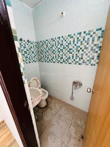 Bathroom Image of 675 Sq.ft 2 BHK Apartment / Flat for sale in Aya Nagar New Delhi for Rs. 2800000