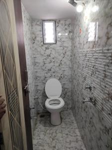 Bathroom Image of 1000 Sq.ft 1 RK Apartment / Flat for rent in Rameshwari Nagpur for Rs. 9000