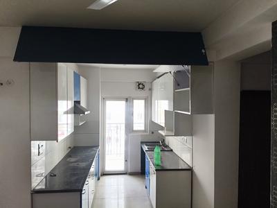 Kitchen Image of 1020 Sq.ft 2 BHK Apartment / Flat for rent in Gulshan Botnia, Sector 144 Noida for Rs. 33000